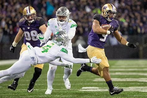 oregon washington rivalry|huskies vs ducks.